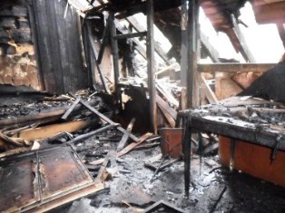 В Аскания-Нова после пожара сразу 4 семьи остались без крова