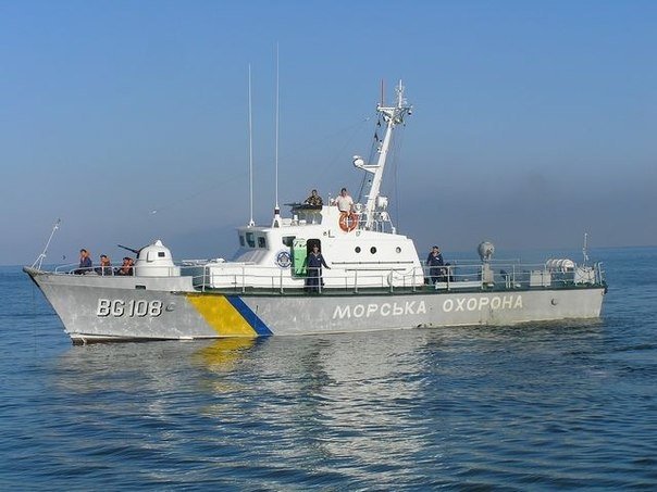 Пограничники усилили контроль в территориальных водах Азовского моря