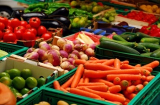 В Севастополь на ярмарку привезли 20 тонн овощей с Херсонщины