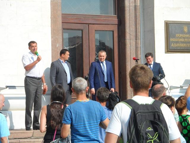 Новый губернатор Херсонщины Андрей Путилов пообещал "честные выборы, мир и стабильность"