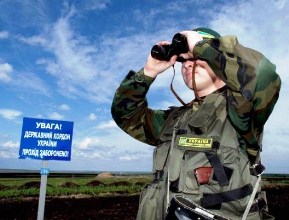 Пограничники попросили херсонцев помочь в укреплении азовского побережья