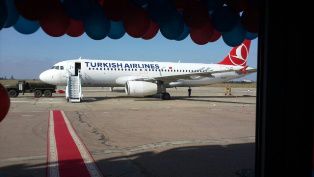 В СМИ сообщают, что самолет Turkish Airlines вчера не улетел из Херсона