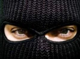 В Каховке задержали вооруженных подростков в масках