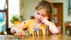 На выплату денежной помощи детям перечислили 2,4 млн. гривен