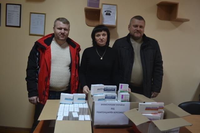 Волонтерское движение пенитенциариев Херсонщины передали медикаменты в зону АТО