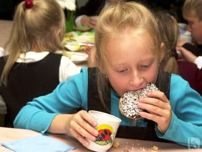 В одной из каховских школ требуют с родителей деньги на питание