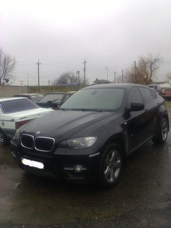 Киевские угонщики не успели далеко уехать на чужом "BMW X6"