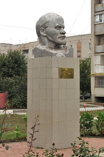 В Таврийске пропал бюст Ленина вместе с постаментом