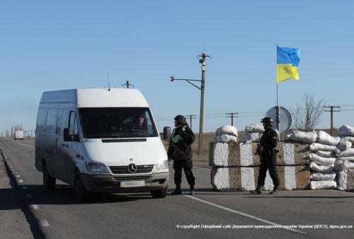 Завтра нельзя будет въехать в Крым через Чонгар