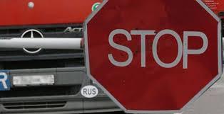 Российская таможня начинает активнее пропускать грузовики на границе с Крымом
