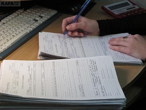 В течение трех месяцев херсонцы подали в налоговую более 100 тыс. отчетных документов
