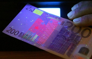 На Херсонщине расследуют сбыт фальшивых евро