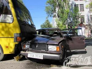 В ГАИ заявляют, что во вчерашнем ДТП в автобусом виноват водитель "ВАЗа"