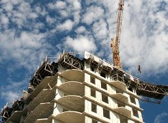 Вилкул: Запуск программы строительства жилья индустриальным методом позволит строить 50 тысяч квартир доступного жилья ежегодно