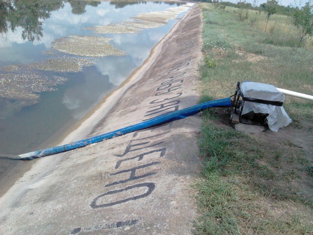 Госинспекторами выявлен несанкционированный забор воды вдоль Каховского магистрального канала