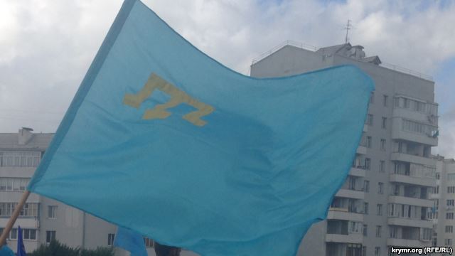 Волонтеры сняли видеоролик ко Дню крымскотатарского флага