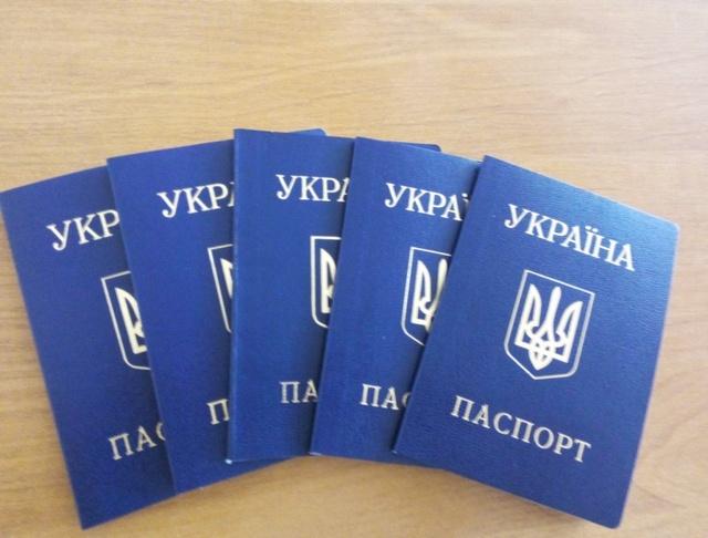 В Белозерской колонии крымчанам раздают паспорта