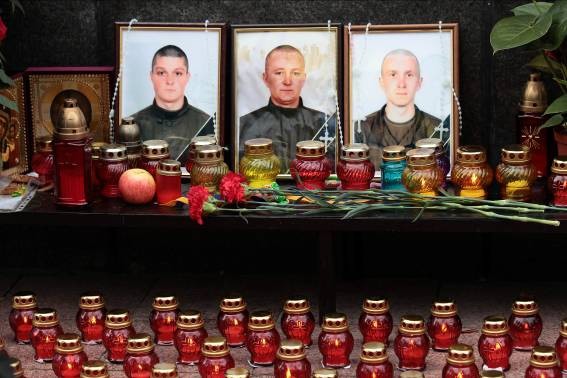 Облсовет выделил семьям погибших нацгвардейцев 100 тысяч гривен