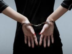 В Херсоне задержали женщину, укравшую вещи из секонд-хенда