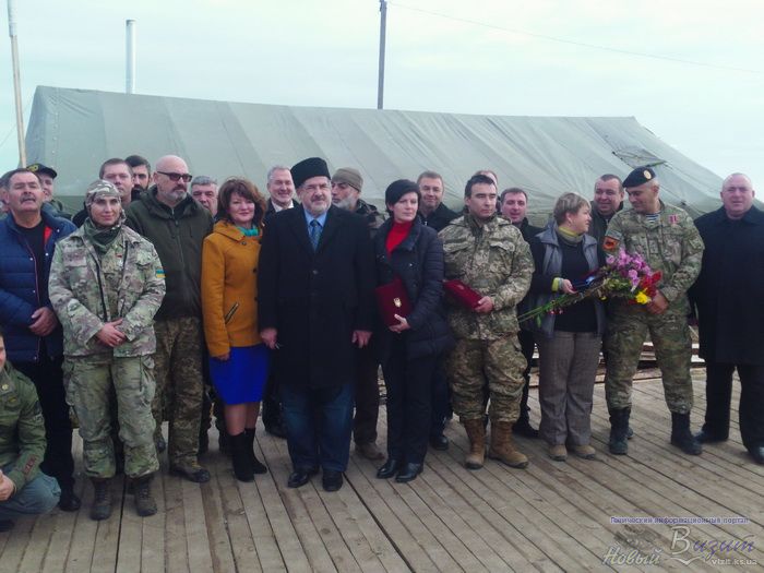 На Чонгаре состоялось награждение орденом "Народный Герой Украины"