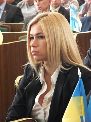 Марина Чернышова может занять место Гордеева в парламенте, если того назначат губернатором