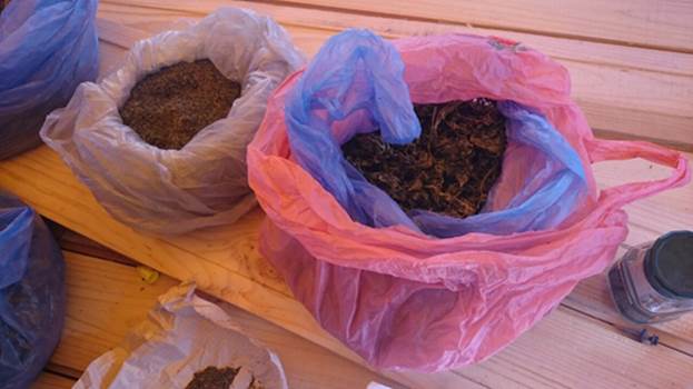 В Геническе полиция нашла у местных жителей 2  кг наркотиков