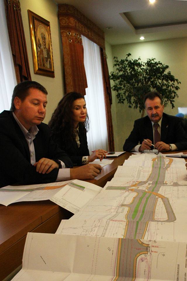 Гордеев обещает до 50 млн. грн. финансирования первого этапа строительства мостоперехода на ХБК