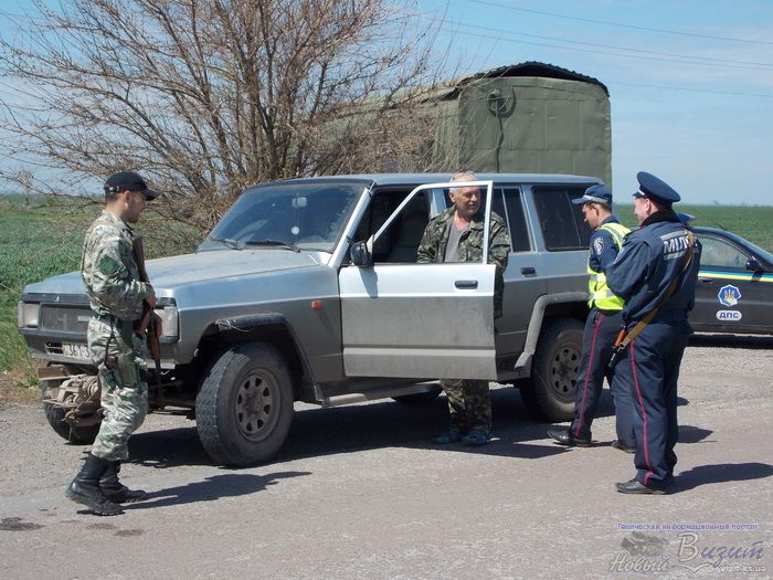 Геническ херсонская область новости. Геническ российские войска. Блокпосты в Херсонской области. Полиция Геническа.