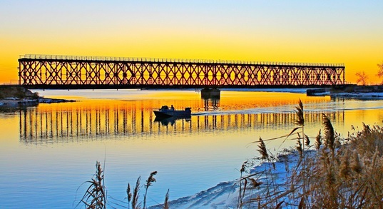 В Геническе пройдет флеш-моб за сохранение железнодорожного моста - "Мост наш"