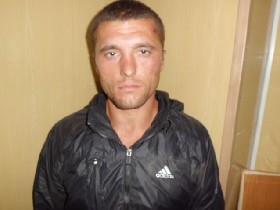 В Новой Каховке обьявили в розыск 23-летнего грабителя