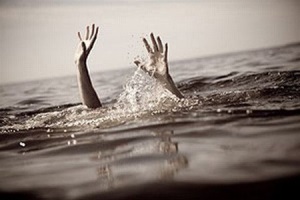 В Чаплынском районе из пруда выловили тело утопленника