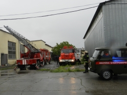 Херсонские спасатели за неделю ликвидировали 15 пожаров, оказывали помощь населению и экстренным службам