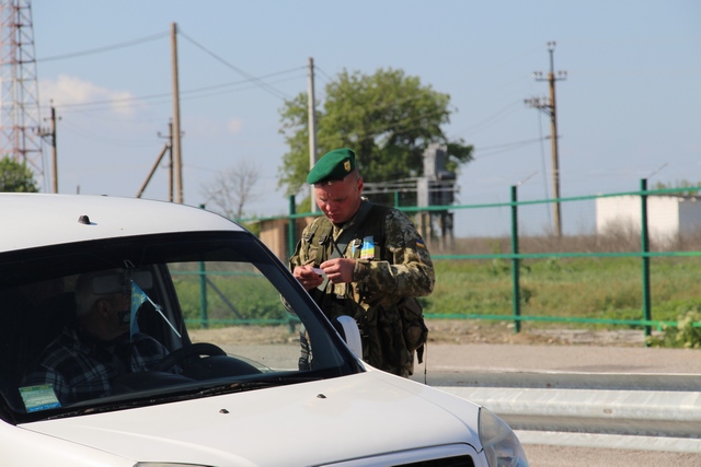 В 2016 году количество автомобилей с "липоыми" документами на границе с Крымомо выросло в 7 раз