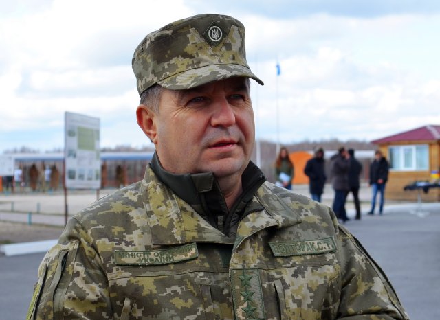 5 ноября на военные сборы херсонских запасников приедет министр обороны Степан Полторак