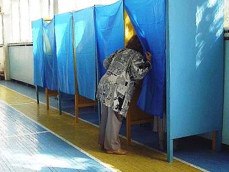 На выборах президента больше всего крымчан будут голосовать в Киеве и Херсоне