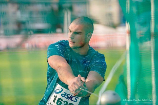 Херсонские спортсмены - призеры Чемпионата Украины по легкой атлетике в метании молота