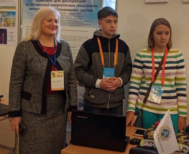 Юные херсонцы стали участниками Всеукраинского фестиваля инновационных проектов «Sikorsky Challenge 2019»