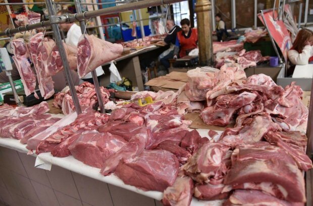 В Украине цены на мясо взлетели до звезд, как главный продукт превращается в деликатес: озвучены суммы