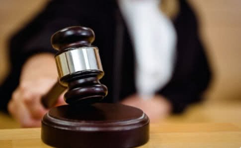 Херсонский налоговик предстанет перед судом за избиение прокурора