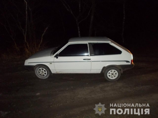 В Скадовске полицейские нашли угнанный автомобиль