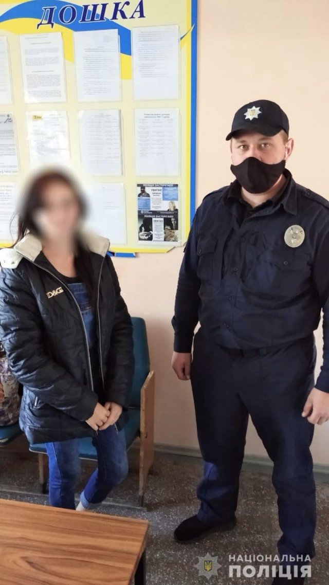 На Херсонщине полицейские вернули матери несовершеннолетнего беглянку