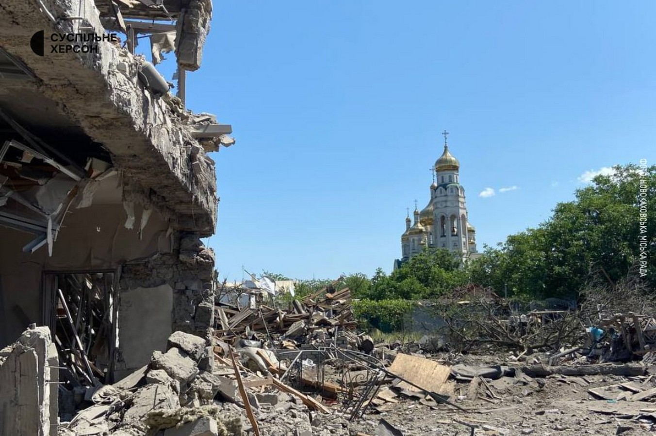 Каховка херсонская область новости сегодня последние. Разрушения в Киеве сейчас. Разрушенные здания в Украине. Самые разрушенные города Украины.