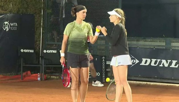 Калініна та Ястремська успішно стартували у парній сітці турніру у Римі