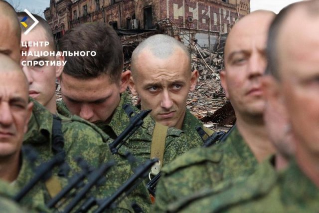 Росіяни нарощують темпи вербування мешканців ТОТ на війну проти Батьківщини