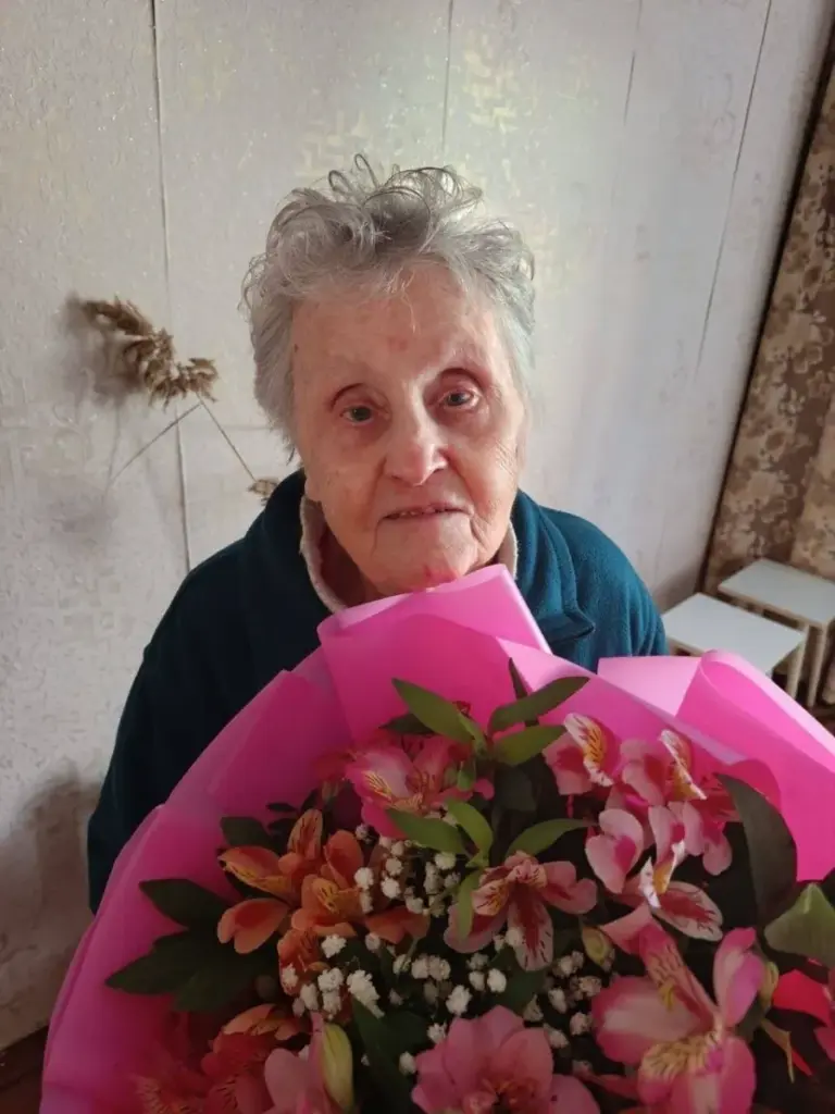 Заступниця мера Херсона привітала 95-річну жительку