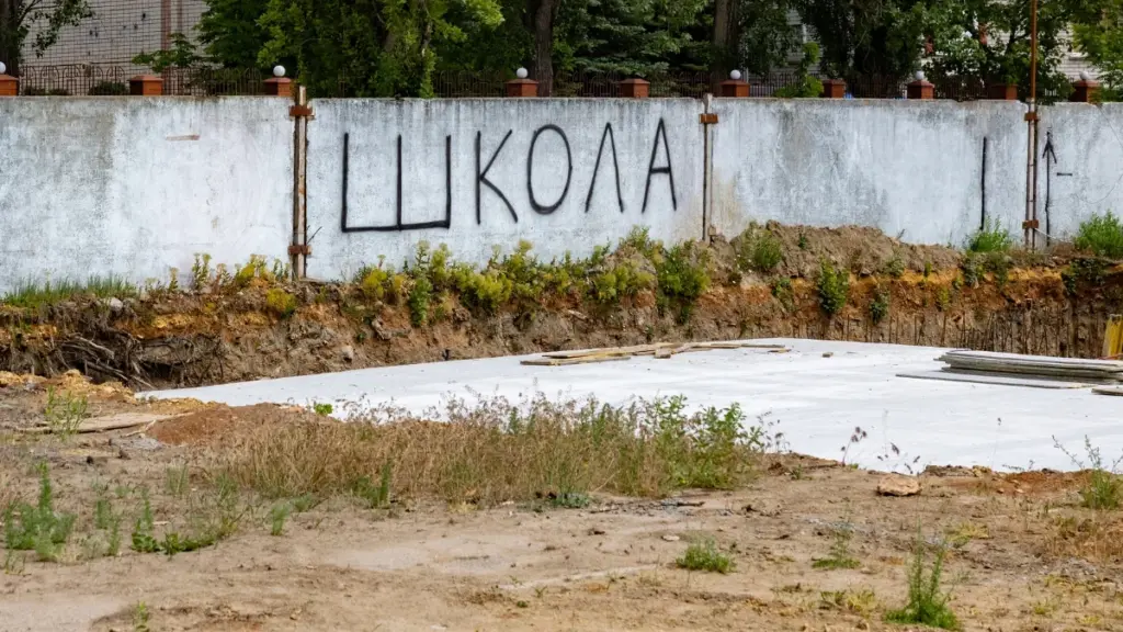Понад 1800 випускників Херсонщини складуть НМТ-2026 поза областю