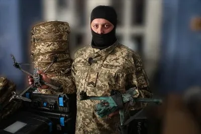 Українські військові РЕБ на Херсонщині працюють з обладнанням для протидії дронам 2