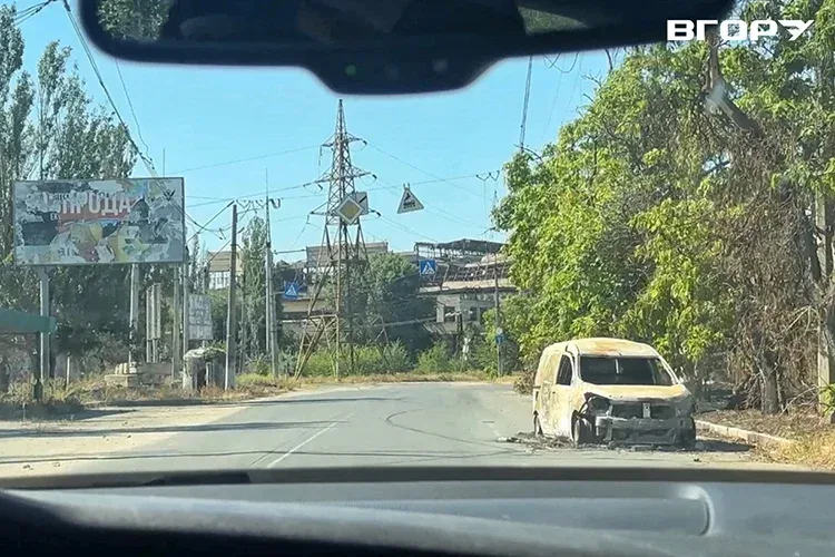 Волонтери в Херсоні допомагають людям та відбудовують пошкоджені будинки після обстрілів 2