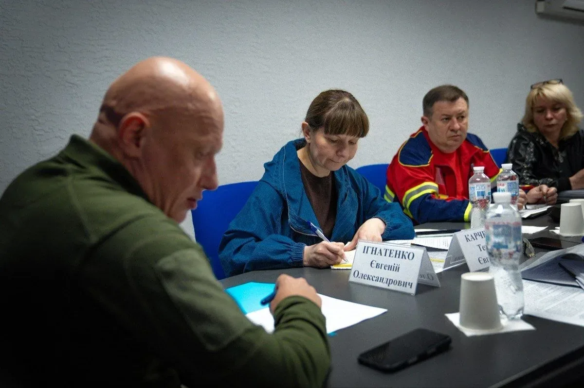 Працівники екстреної медичної допомоги на Херсонщині працюють під постійними обстрілами, виконуючи тисячі виїздів. 2