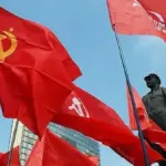 Символічне зображення печатки або документа з окупаційною символікою та назвою «Фонд розвитку»